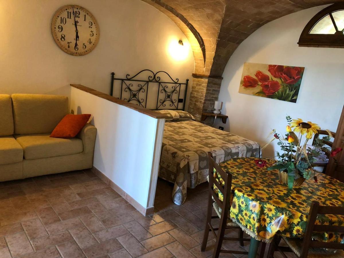 Agriturismo Casale Giulia Вольтерра Екстер'єр фото